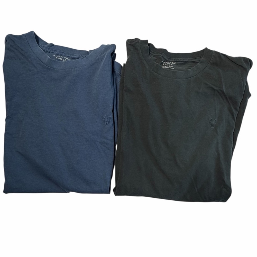 Two Men's American Eagle super soft standard fit T-Shirts Size Medium